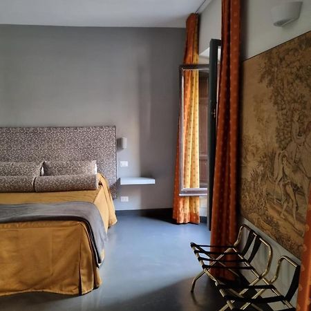 Room 94 Piazza Di Spagna Рим Екстер'єр фото