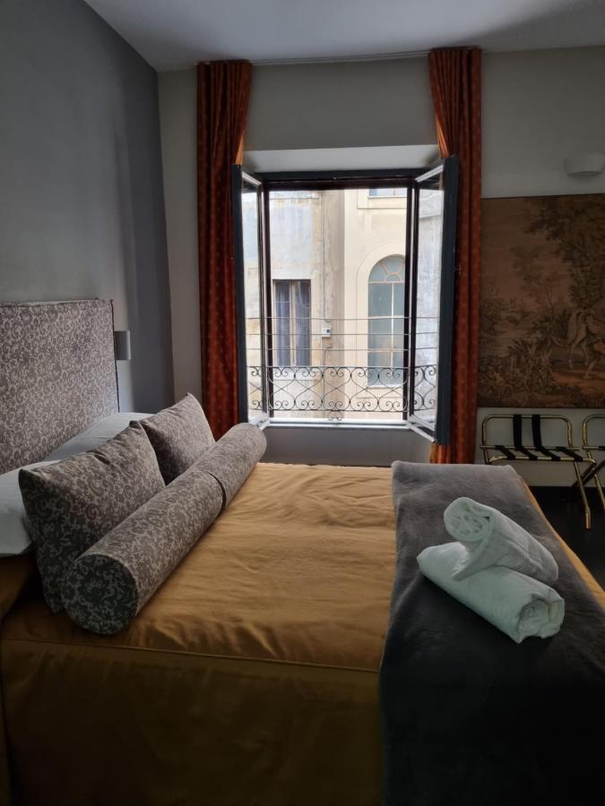 Room 94 Piazza Di Spagna Рим Екстер'єр фото