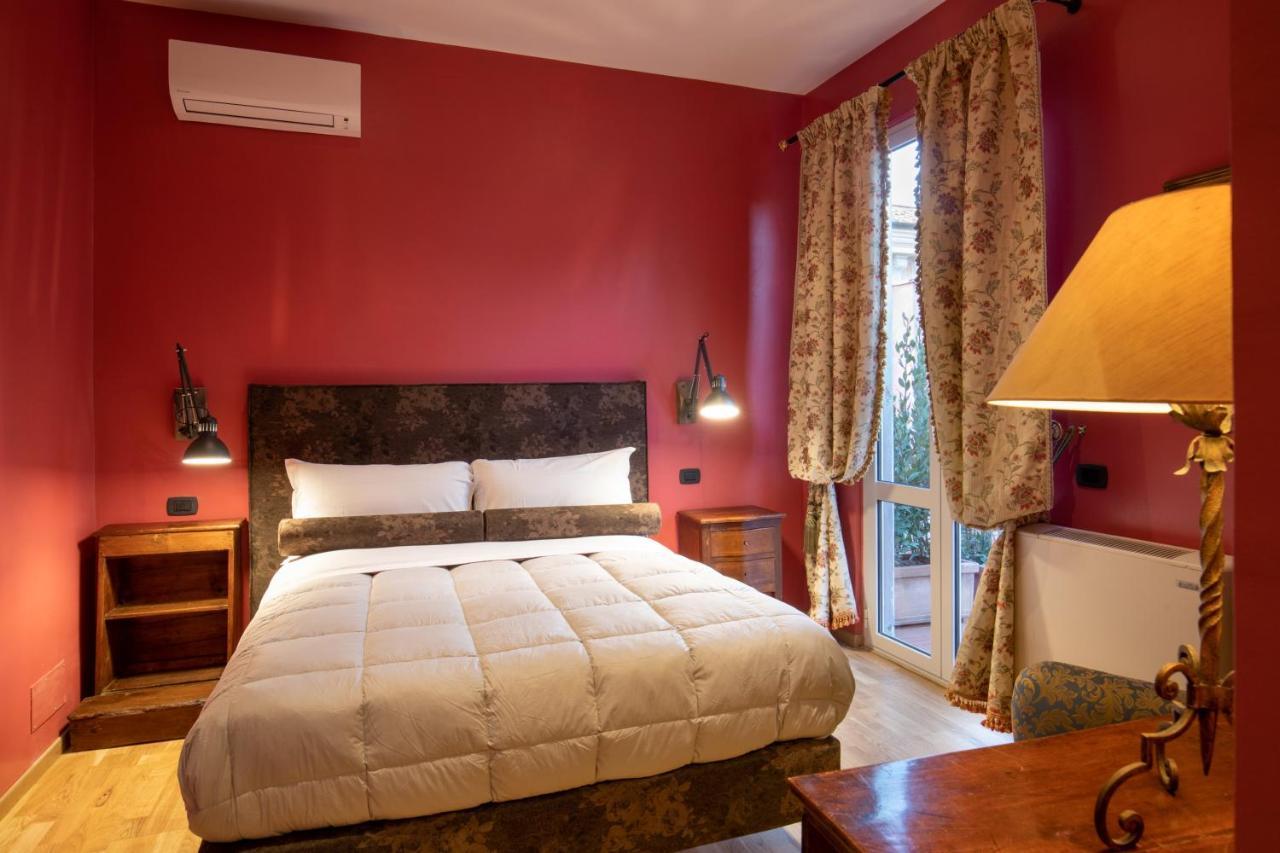 Room 94 Piazza Di Spagna Рим Екстер'єр фото