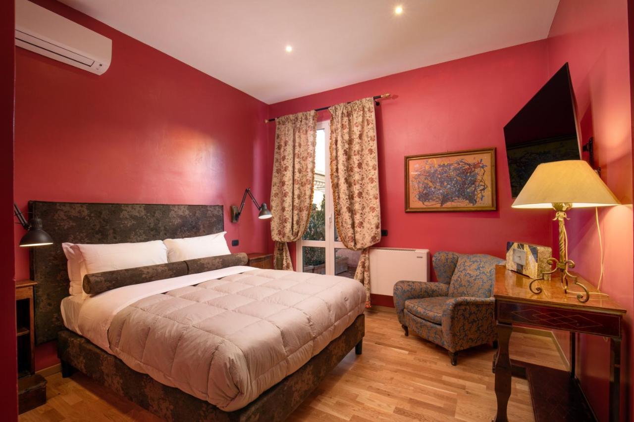 Room 94 Piazza Di Spagna Рим Екстер'єр фото